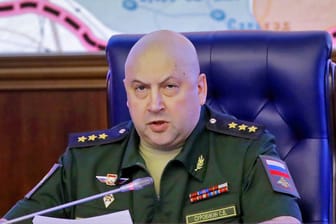Sergej Surowikin (Archivbild): Der 55-Jährige ist der neue Kommandeur der russischen Truppen in der Ukraine.