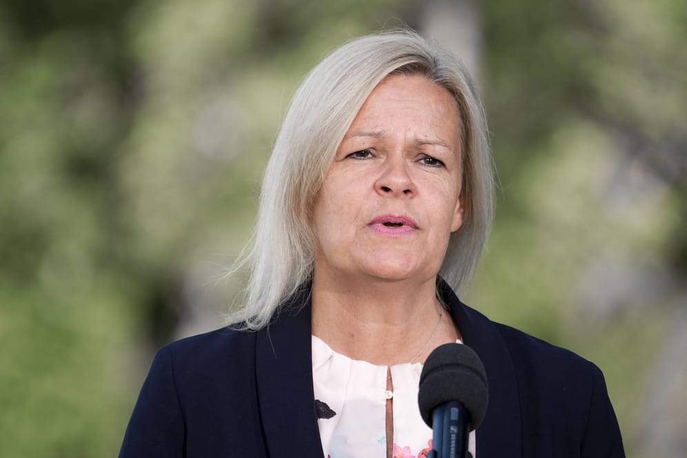 Nancy Faeser: Die Bundesinnenministerin blickt mit Sorge auf die aktuelle Entwicklung bei den Flüchtlingszahlen.