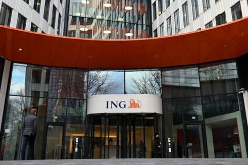 Direktbank ING (Archivbild): Die Bank will ihren Kunden vom 6. Dezember an 0,3 Prozent auf Tagesgeld zahlen. Direktbank ING (Archivbild): Die Bank will ihren Kunden vom 6. Dezember an 0,3 Prozent auf Tagesgeld zahlen.