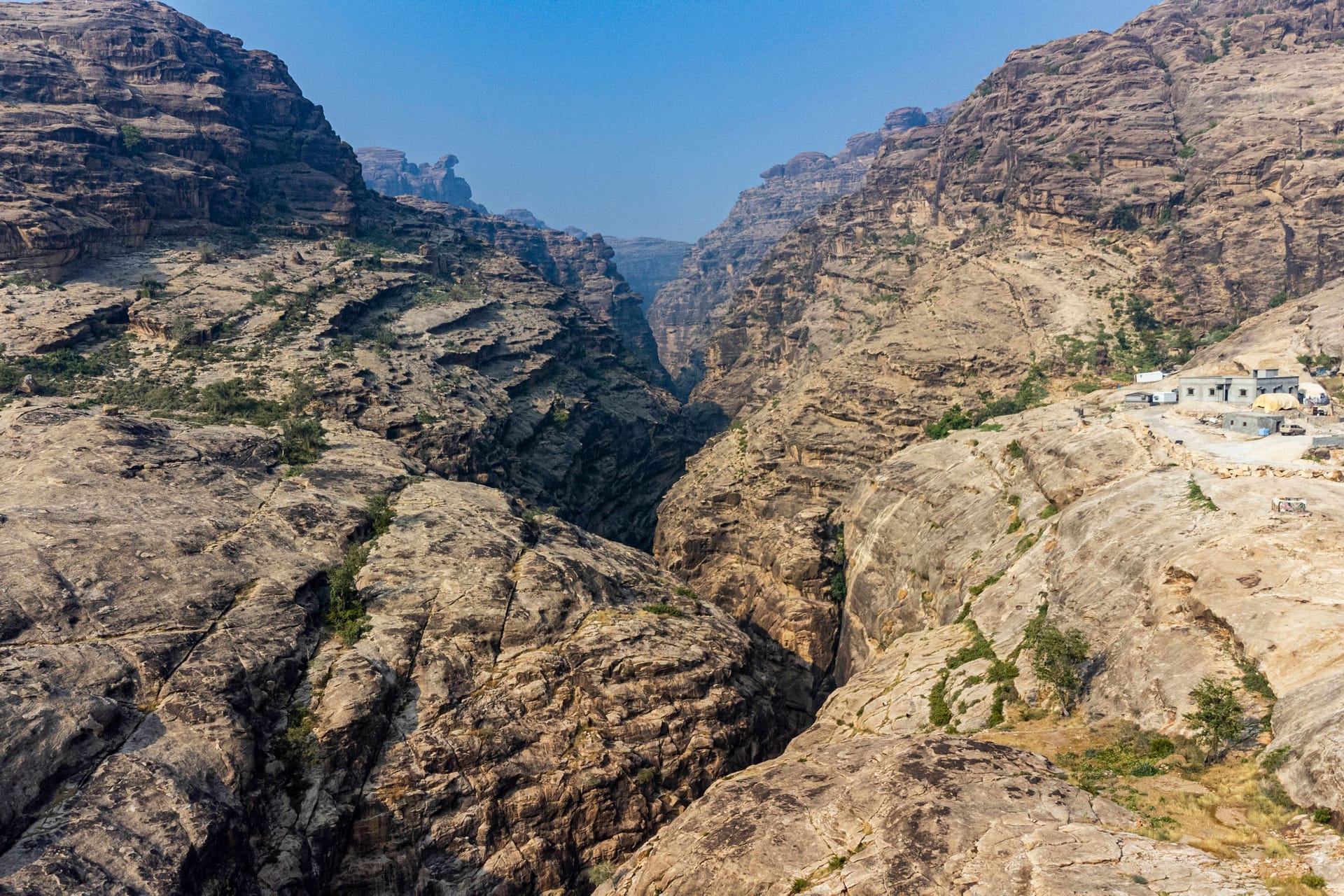 Ein Gebirge in Saudi-Arabien: Die Winterspiele Asiens finden 2029 in dem arabischen Land statt.