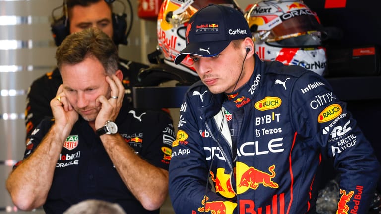 Klare Worte: Red-Bull-Teamchef Christian Horner (l.) mit Fahrer Max Verstappen.