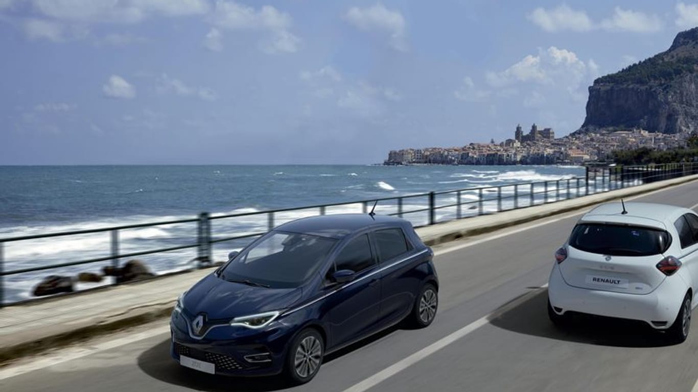 Für die Reiseplanung: Der Renault Zoe kommt nach Norm bis zu rund 400 Kilometer weit.