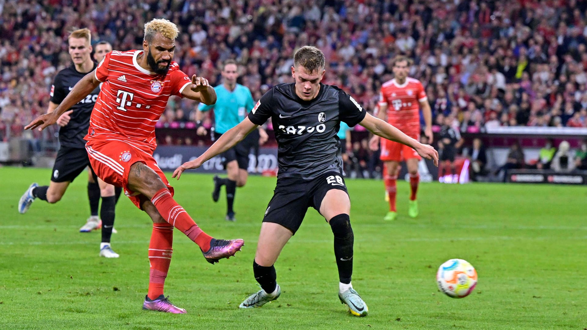 Eric Maxim Choupo-Moting: Der Angreifer des FC Bayern erzielte den zweiten Treffer beim 5:0 gegen den SC Freiburg in echter Mittelstürmermanier.