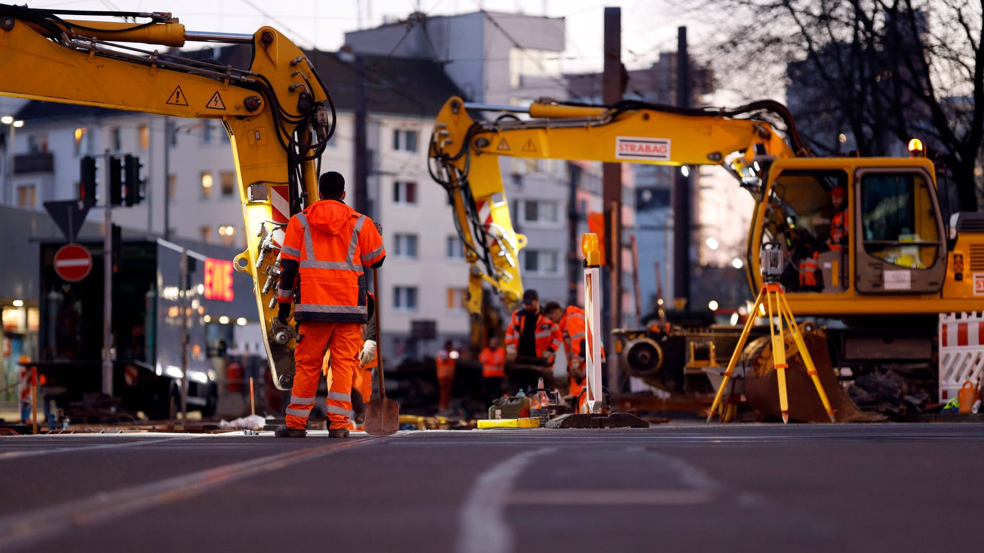 Eine Baustelle am Barbarossaplatz (Archivbild): Seit fast drei Jahren gibt es einen Beschluss für eine Machbarkeitsstudie.