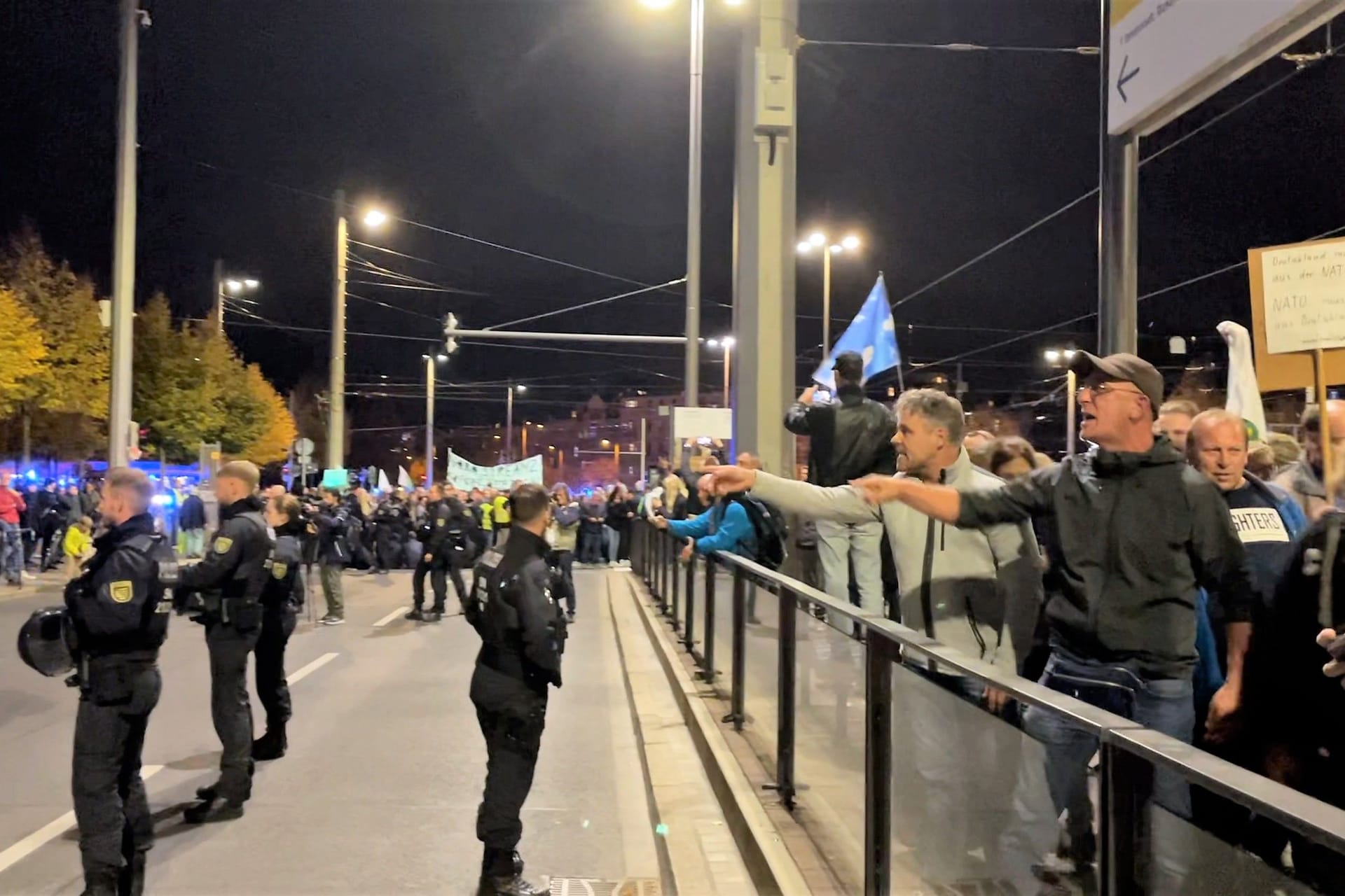 Energiepolitik-Demo in Leipzig am Montagabend: "Ihr liegt uns auf der Tasche!"