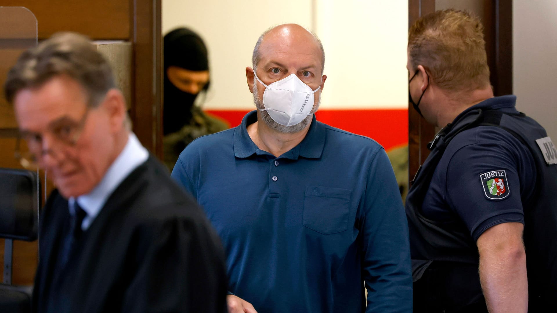 Thomas Drach, der Angeklagte im Reemtsma-Prozess: Nach einem Zwischenfall hat das Gericht nun den Gutachter abgezogen. Thomas Drach, der Angeklagte im Reemtsma-Prozess: Nach einem Zwischenfall hat das Gericht nun den Gutachter abgezogen.