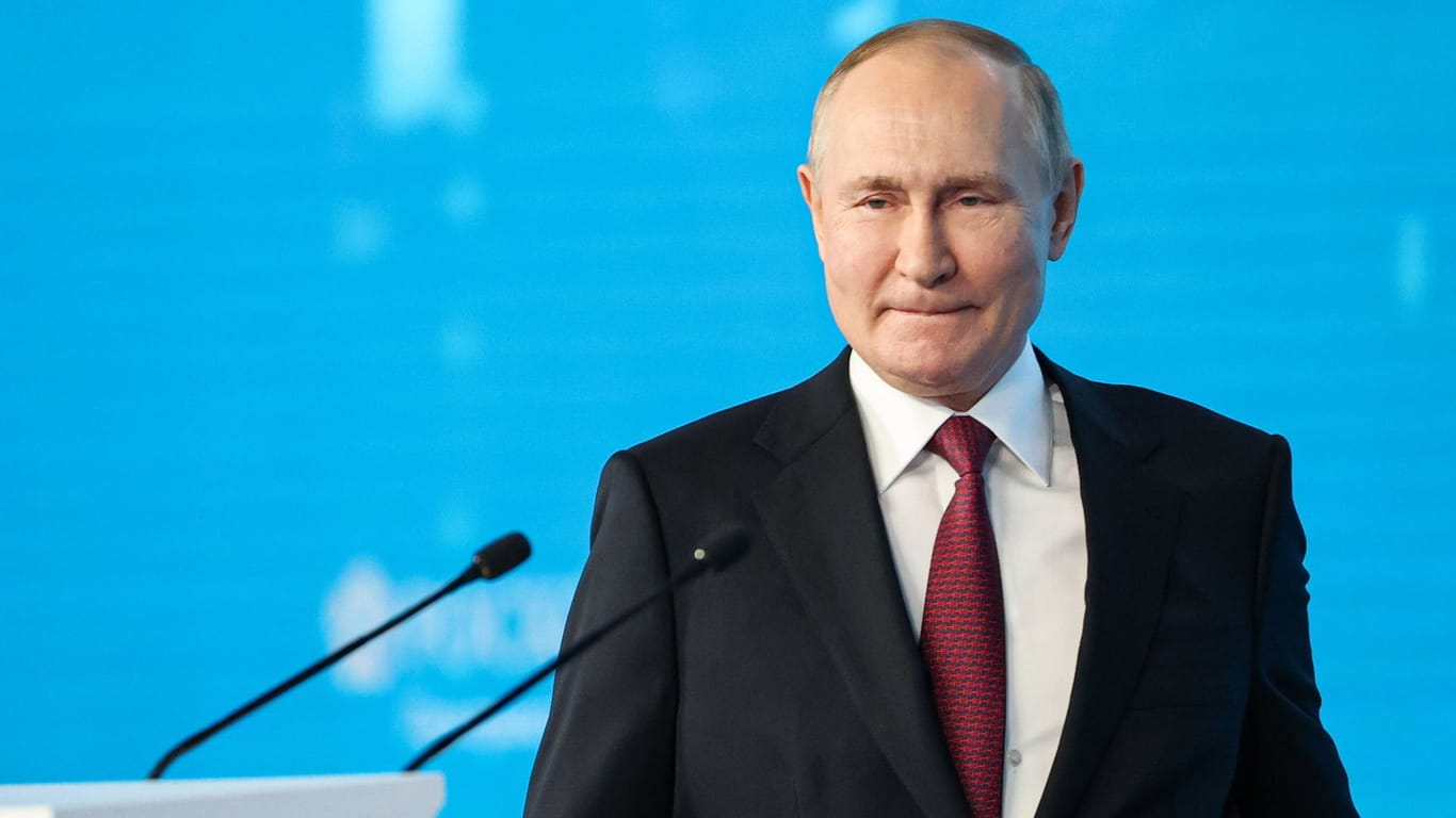 Kremlchef Putin bei der Energiekonferenz in Moskau: Durch Nord Stream 2 könne noch immer Gas geliefert werden.