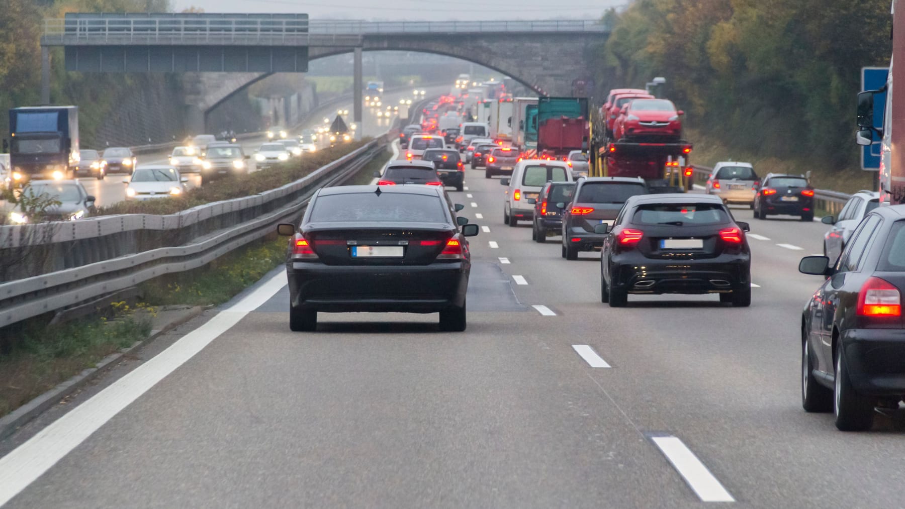 Stau Wegen Herbstferien: Auf Diesen Autobahnen Wird Es Am Wochenende ...