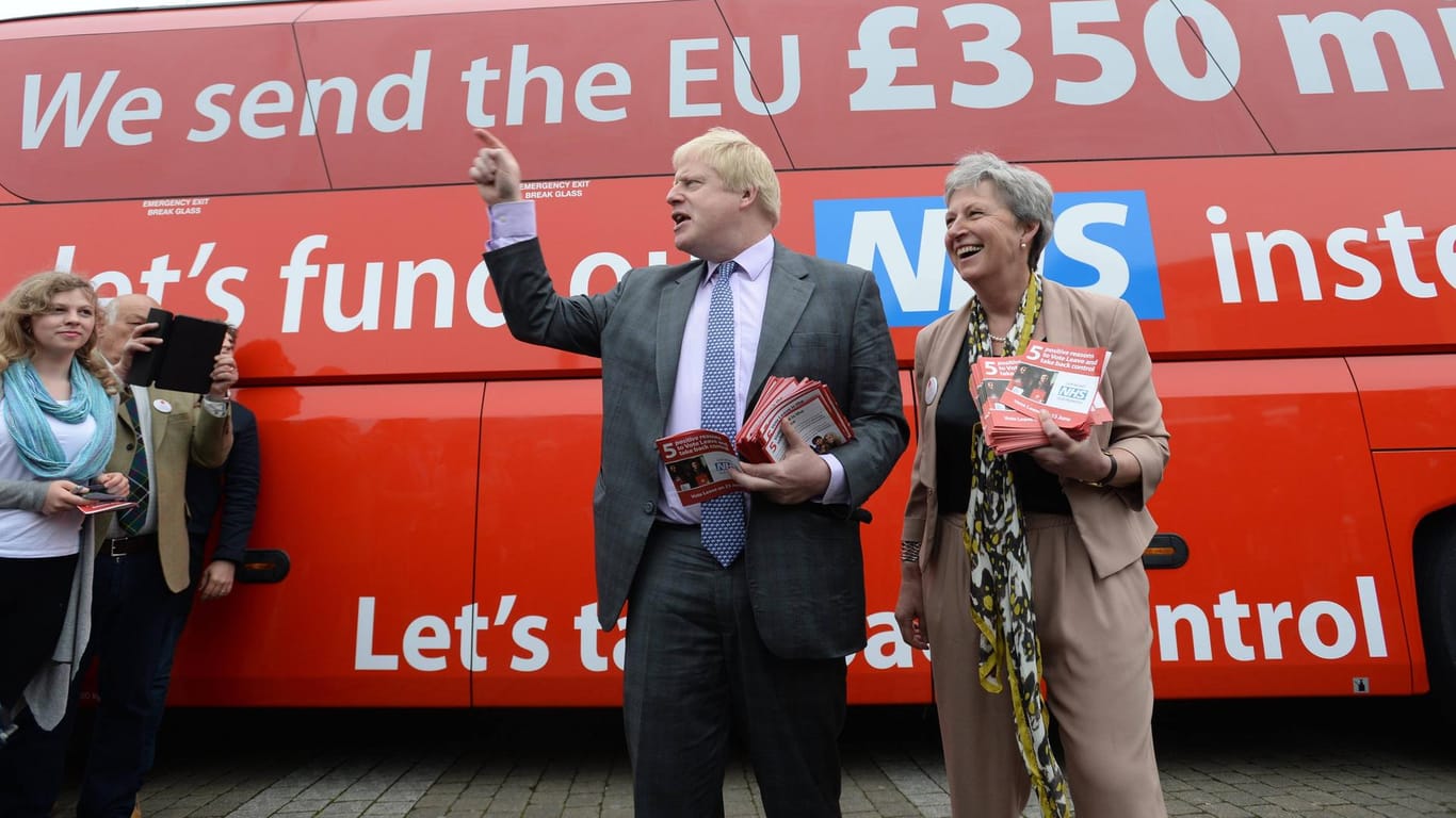 Boris Johnson und sein Brexit-Bus: Seine Behauptungen entpuppten sich schon 2016 als Lüge.