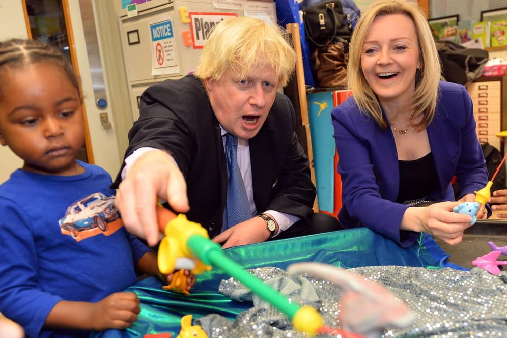 Boris Johnson und Liz Truss: Steht die neue Premierministerin nach nur sechs Wochen im Amt schon vor dem Aus?