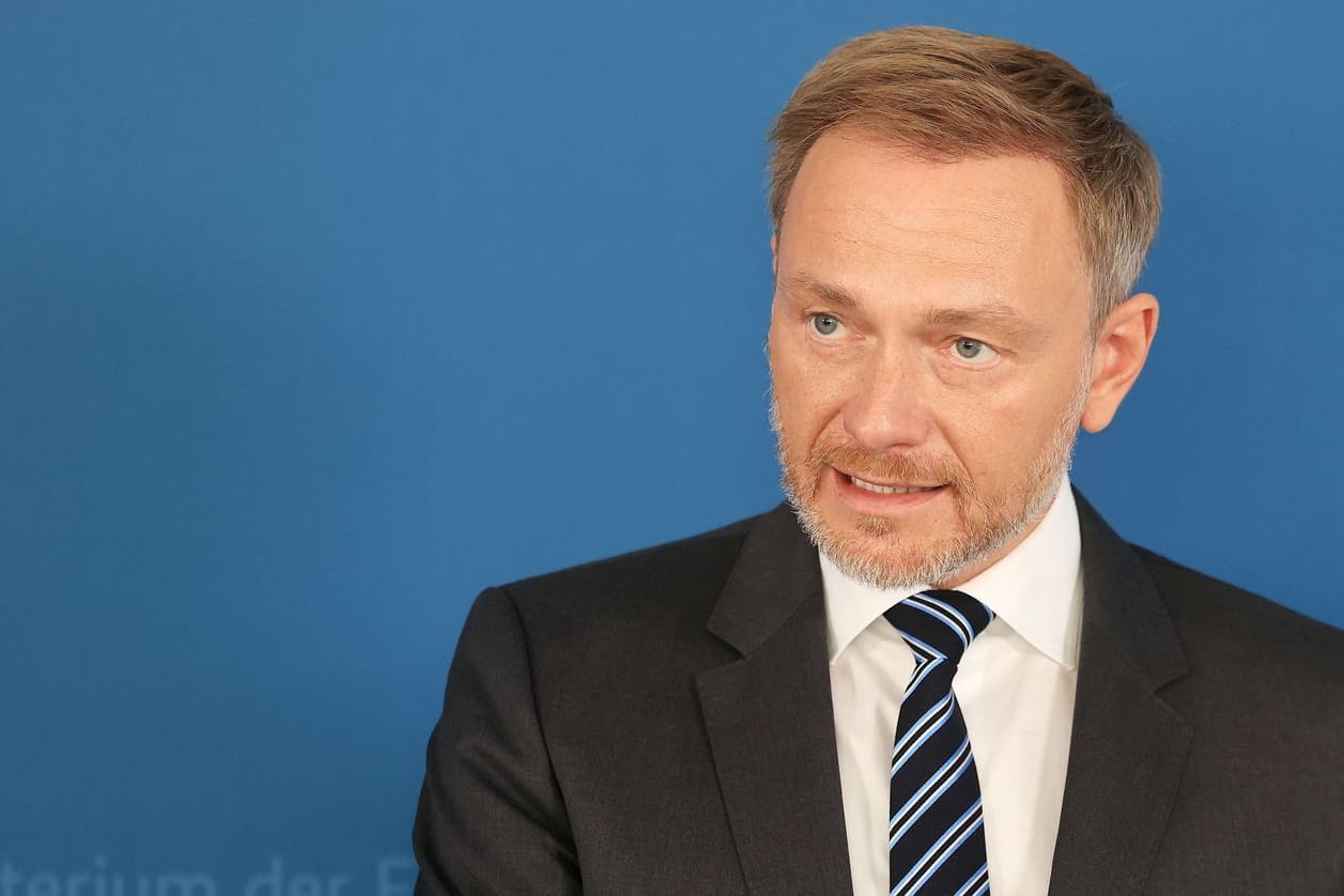 Christian Lindner (Archivbild): Er will offenbar doch schnell die Superabschreibung umsetzen.