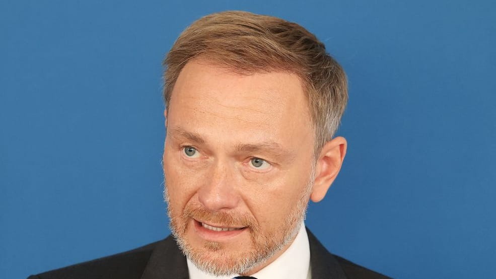 Christian Lindner (Archivbild): Er will offenbar doch schnell die Superabschreibung umsetzen.