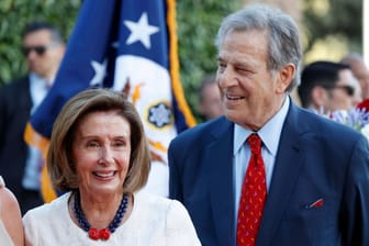 Nancy und Paul Pelosi: Der 82-Jährige wurde in San Francisco angegriffen.