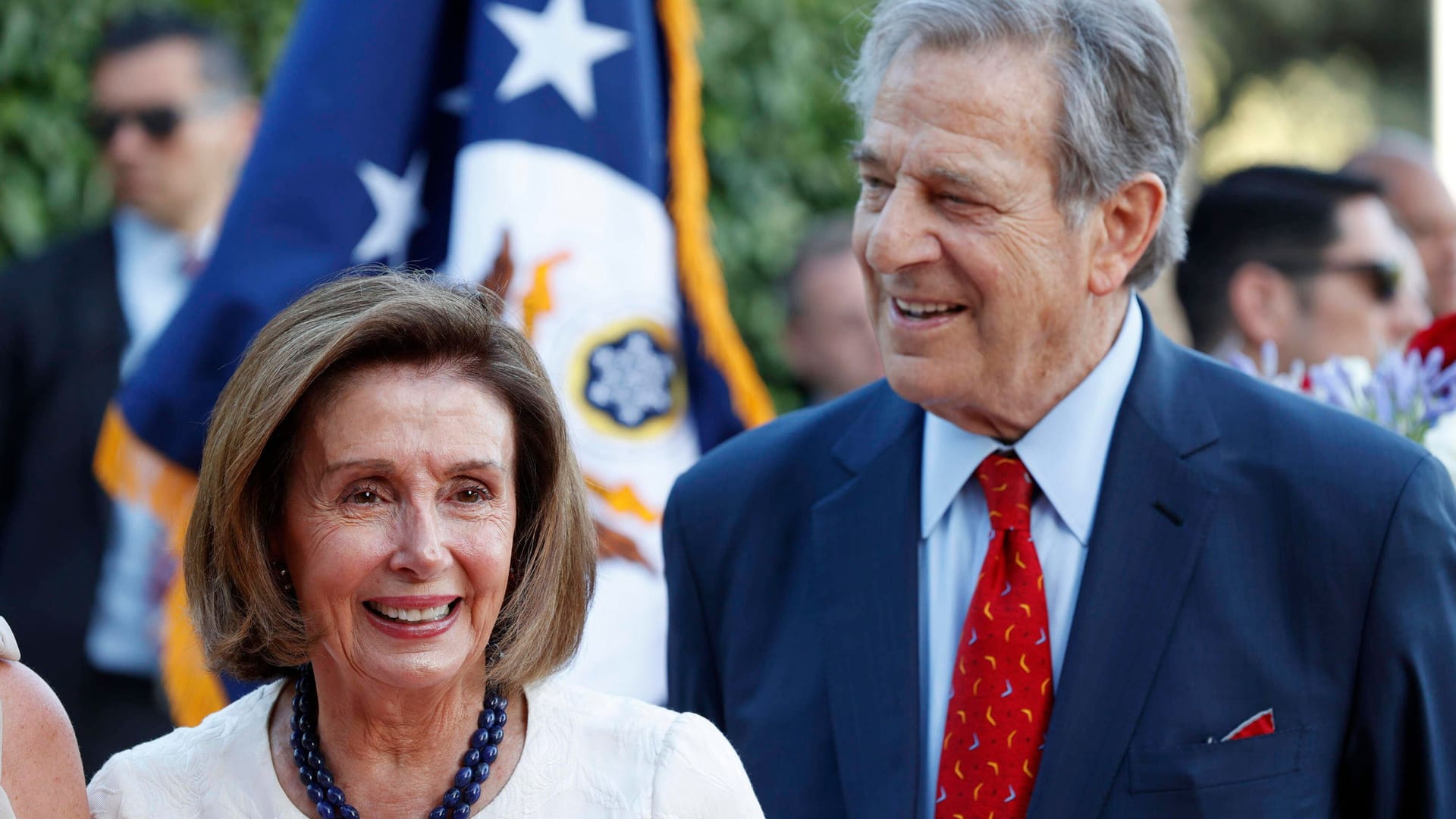 Nancy und Paul Pelosi: Der 82-Jährige wurde in San Francisco angegriffen.