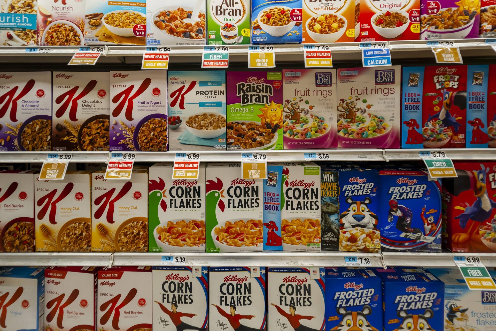 Aus dem Verkauf genommen: Produkte von Kellogg Company können bei Rewe derzeit fehlen.