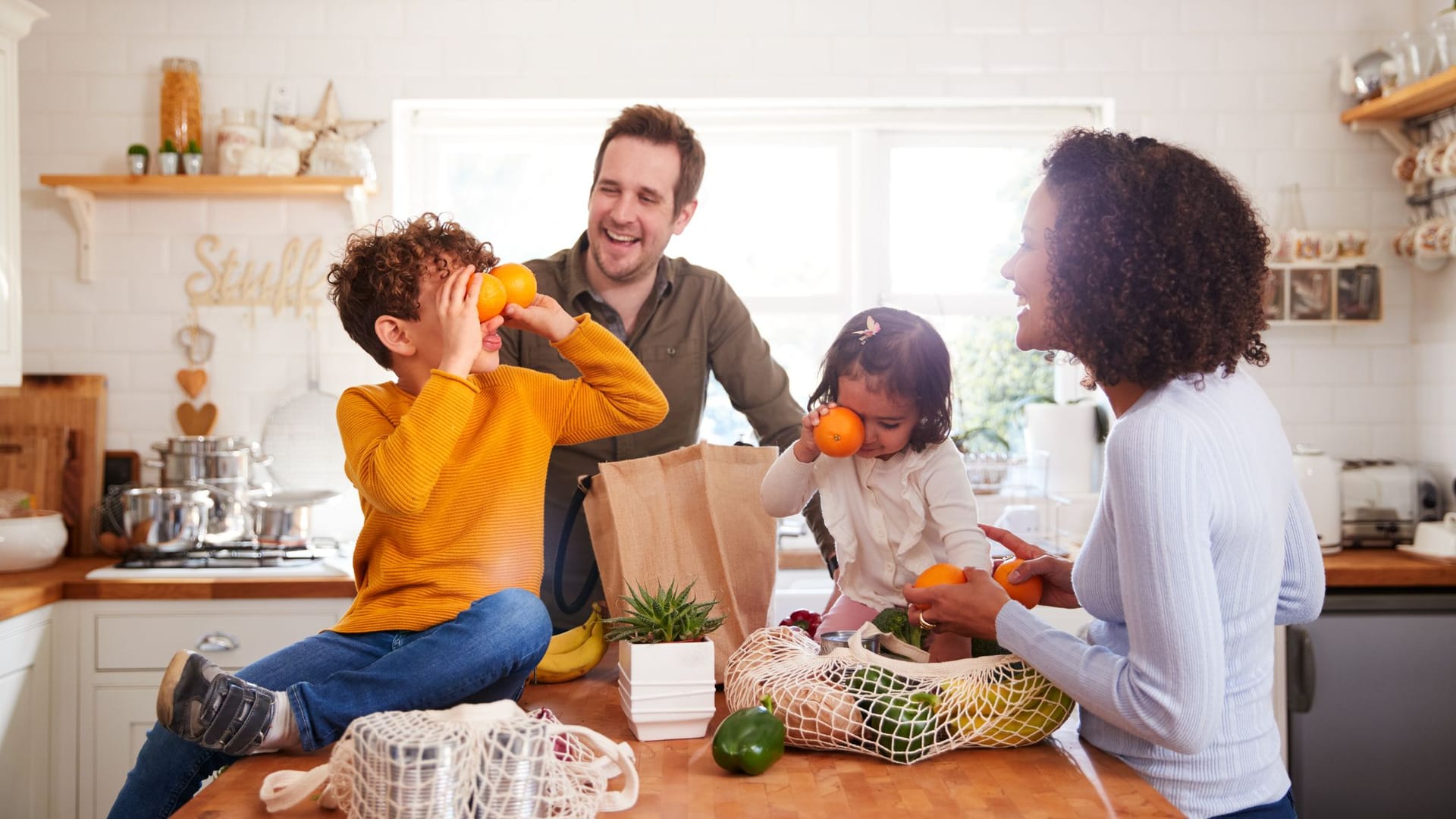 Es gibt mittlerweile viele Möglichkeiten, um Verpackungsmüll beim Einkaufen zu reduzieren und damit die Umwelt zu schonen.