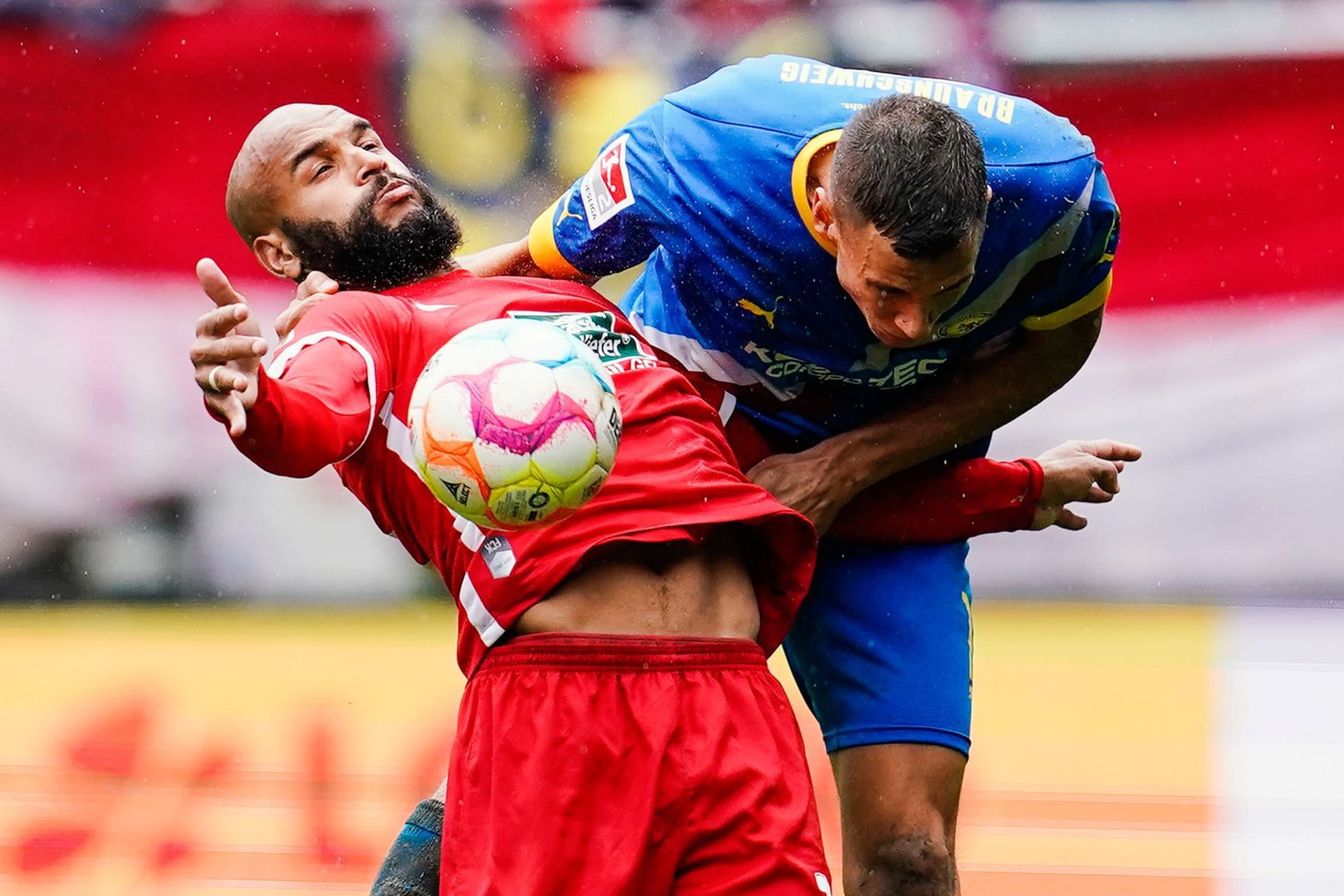 Terrence Boyd (l.) gegen Filip Benkovic: Kaiserslautern und Braunschweig trennten sich unentschieden.