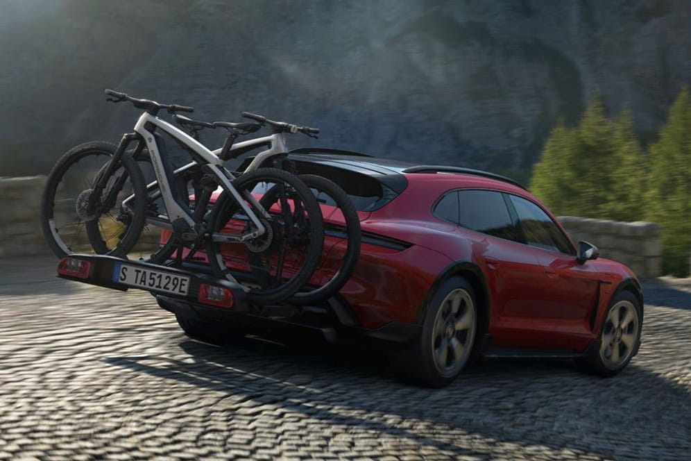 Boomender Markt: Schon jetzt bietet Porsche E-Bikes an. Künftig will der Sportwagenhersteller sie auch selbst produzieren.