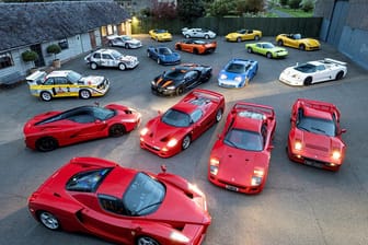 Die "Gran Turismo Collection": ganz vorn die "Big Five" (v.l.: La Ferrari, F50, F40 und am Bildrand der Enzo) – alle im berühmten Ferrari-Rot. Sammlern ist so etwas sehr wichtig.