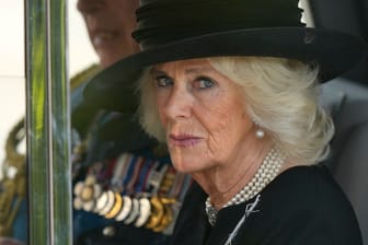 Königsgemahlin Camilla: Ob sie die neue Staffel "The Crown" schauen wird?