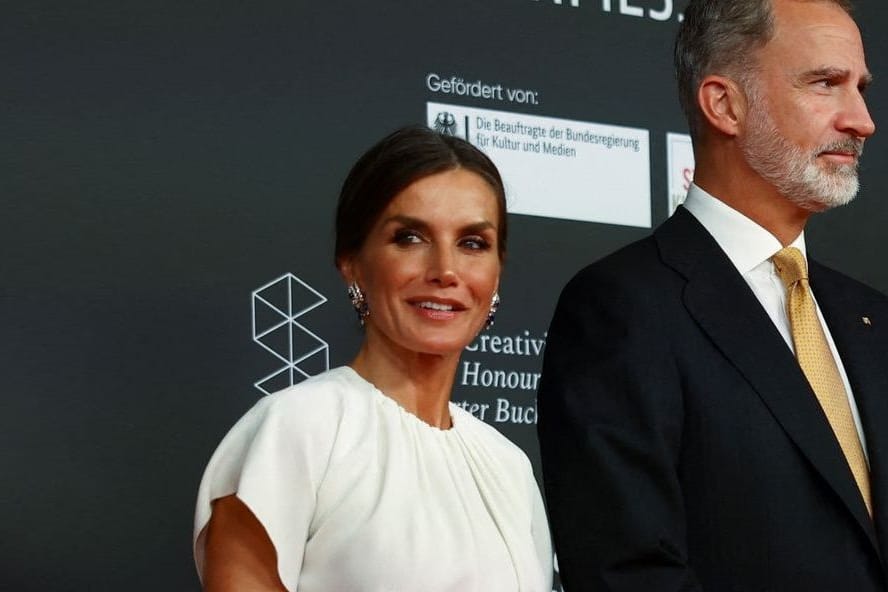 Königin Letizia und König Felipe: Die spanischen Royals sind am Dienstag nach Frankfurt gereist.