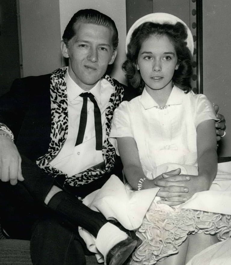 Jerry Lee Lewis mit seiner dritten Ehefrau, der damals 13-jährige Myra.