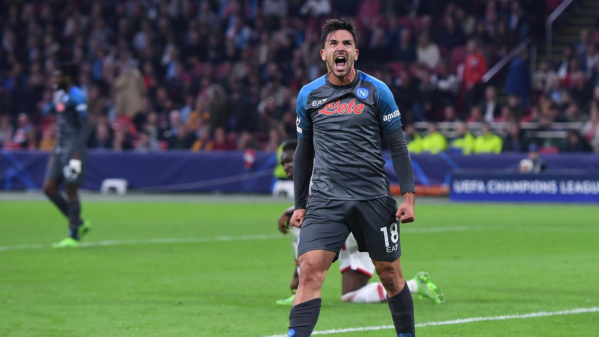 Giovanni Simeone setzt den Schlusspunkt.