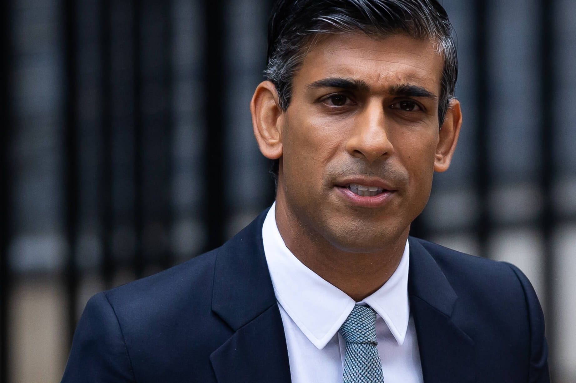 Rishi Sunak: Der britische Premier ist wegen einer Personalie in Kritik geraten.