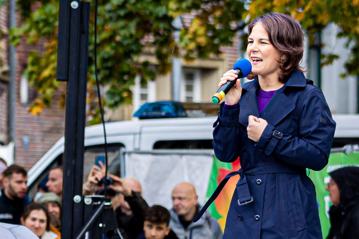 Annalena Baerbock: Die Außenministerin spricht bei einer Wahlkampfveranstaltung von Bündnis 90/Die Grünen in Hannover.