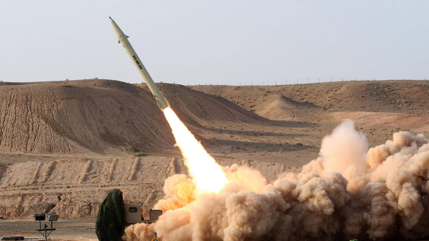 Fateh-110-Rakete: Die iranische Kurzstreckenrakete könnte bald von Russland im Ukraine-Krieg eingesetzt werden. (Archivfoto)