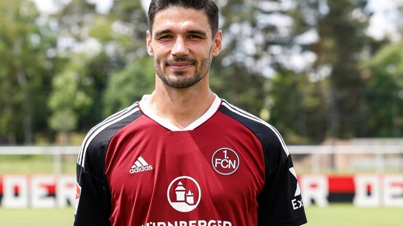 Christopher Schindler bleibt dem Club vorerst erhalten.