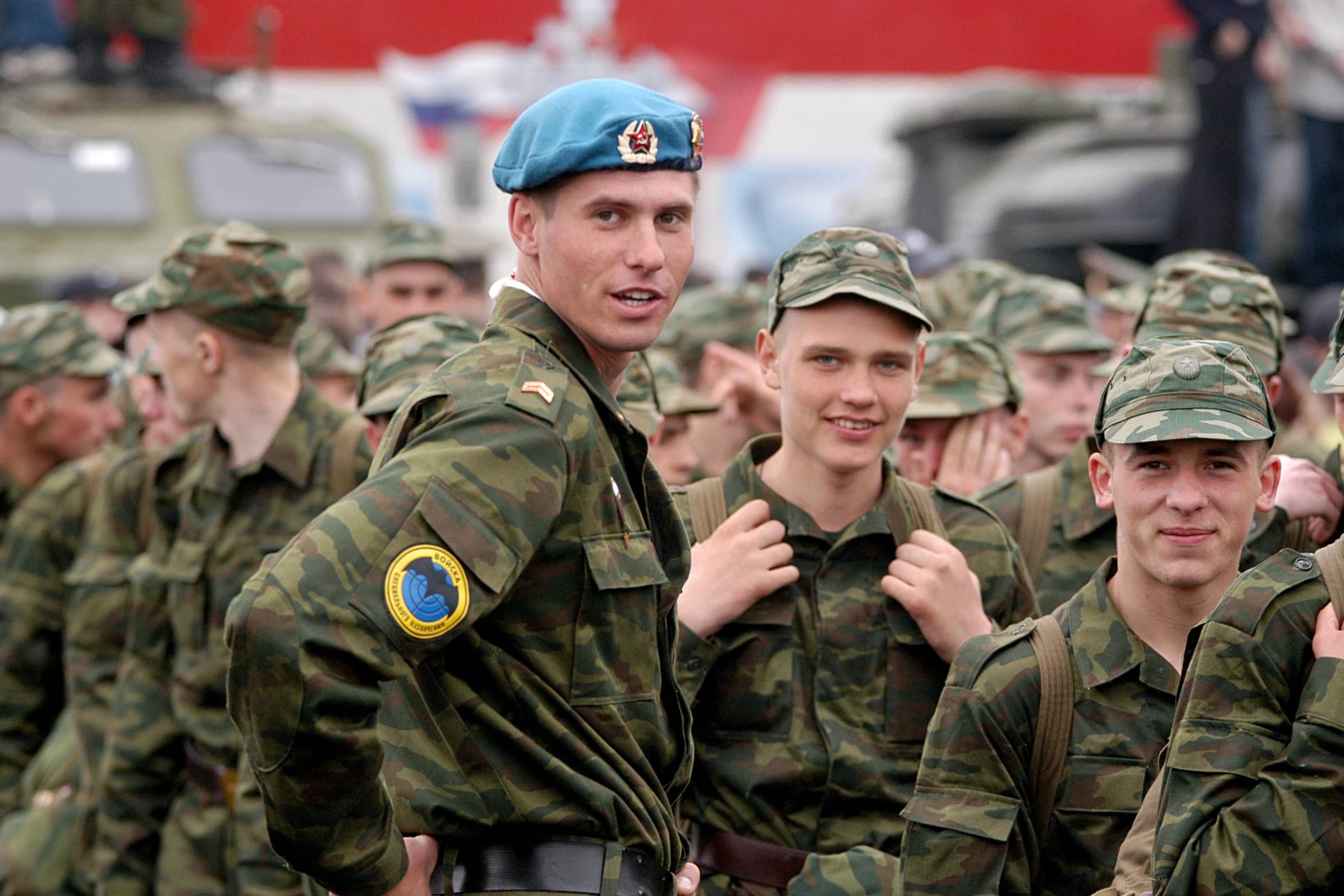 Russische Soldaten nach der Einberufung: Zwei Männer sind über das Meer nach Alaska geflohen.