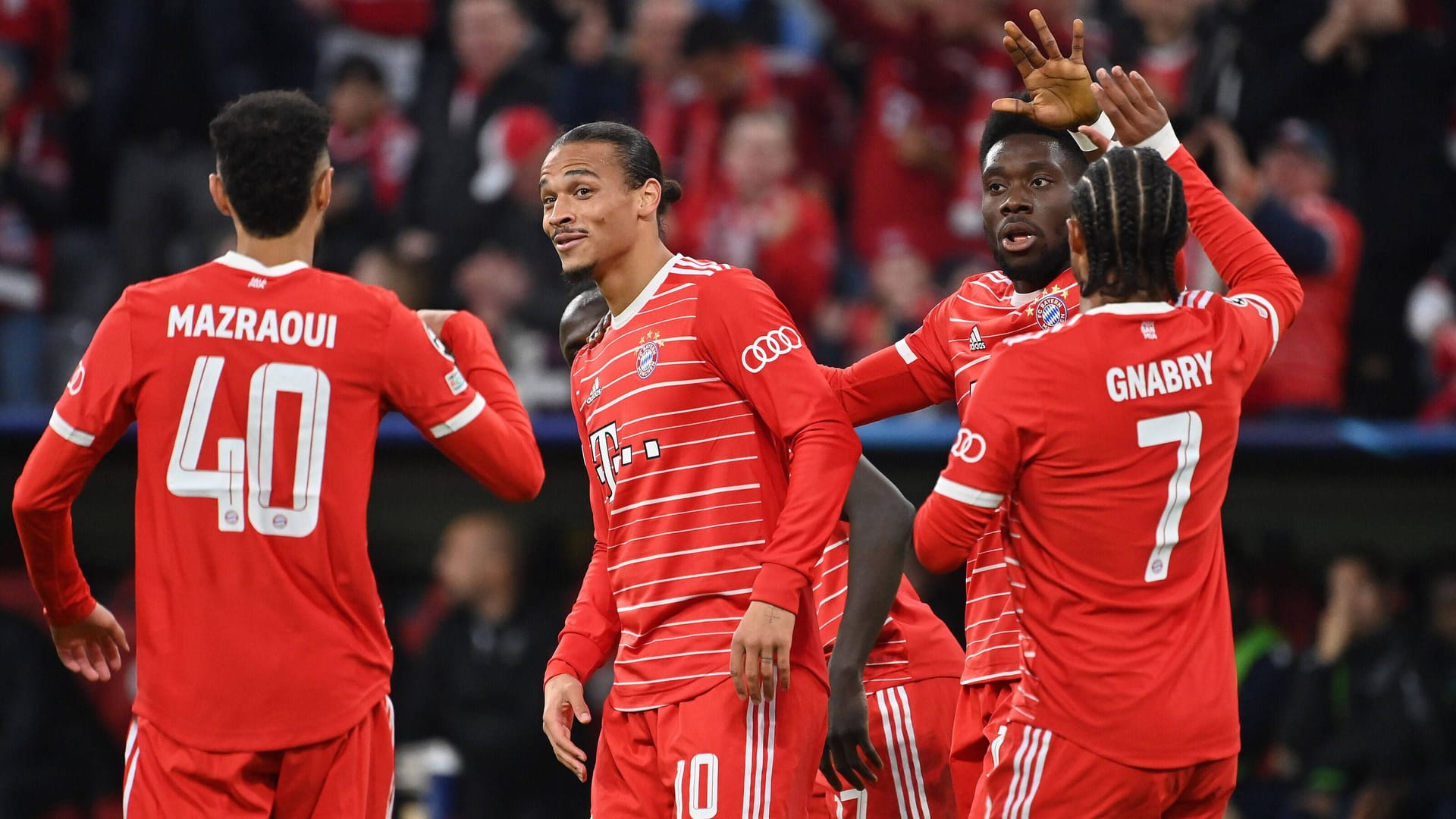 Der FC Bayern feiert am dritten Spieltag der Champions League einen lockeren 5:0-Sieg gegen Viktoria Pilsen. Leroy Sané glänzt in seinem Lieblingswettbewerb mal wieder besonders. Leon Goretzka überzeugt als Mittelfeldchef. Die Münchner in der Einzelkritik.