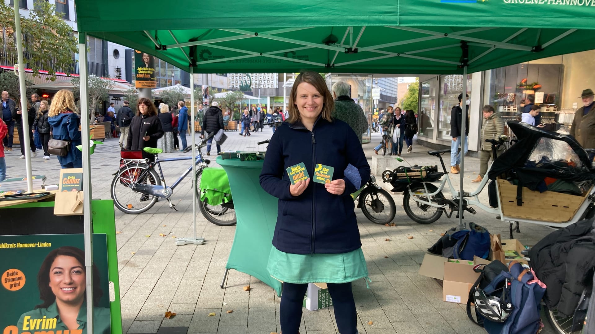 Grünen-Spitzenkandidatin Julia Willie Hamburg am Tag vor der Landtagswahl.