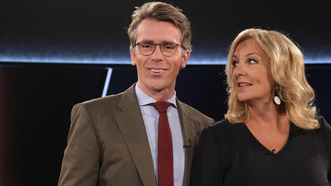 Johannes Wimmer und Bettina Tietjen: Bei der "NDR Talk Show" ist ein neues Moderatorenduo tätig.