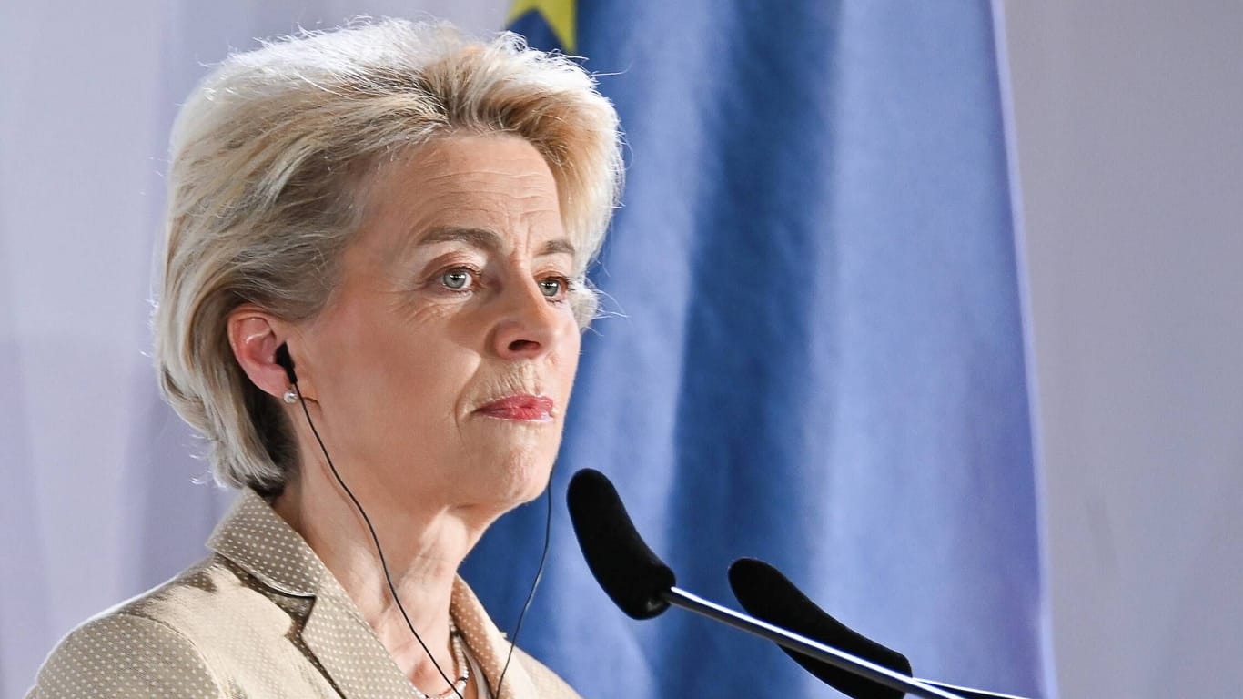 EU-Kommissionspräsidentin Ursula von der Leyen: Von einer Gehaltserhöhung würde auch sie profitieren.