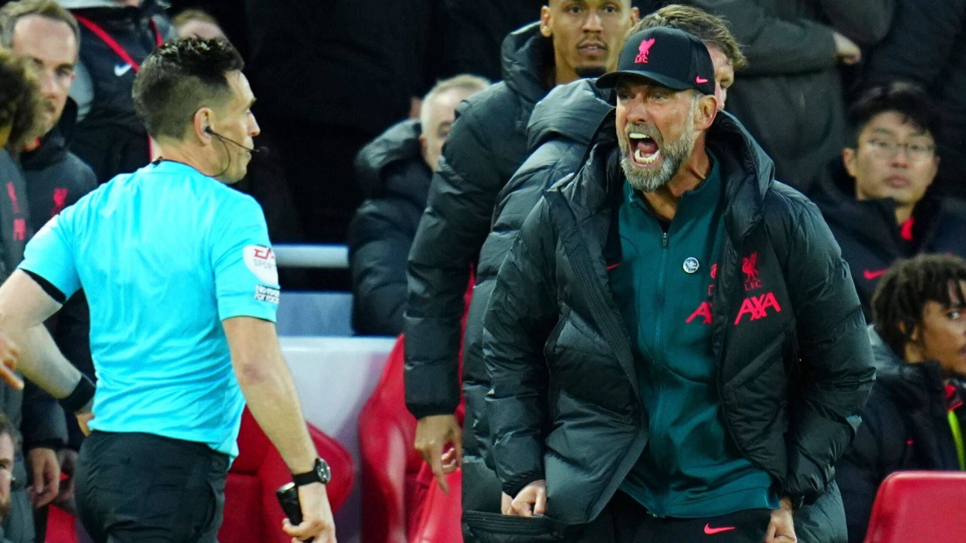Jürgen Klopp: Sein Team startete enttäuschend in die Saison. Jürgen Klopp: Sein Team startete enttäuschend in die Saison.