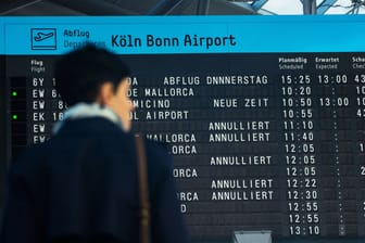 Flugausfälle am Airport Köln/Bonn (Archivbild): Auch am Montag starten viele Maschinen nicht.