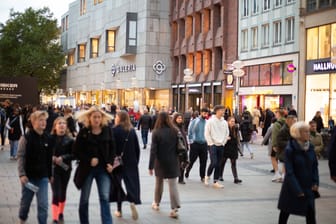 Fußgängerzone in München: Die Sieben-Tages-Inzidenz hat die 600er-Marke geknackt.