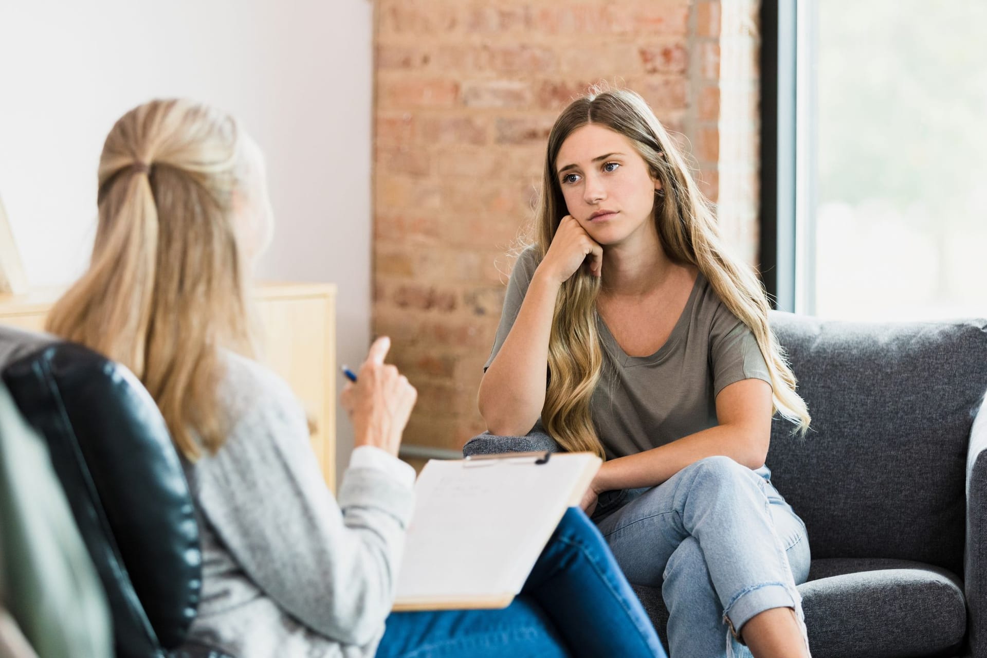 Hohe Nachfrage: Wer auf der Suche nach einem Platz bei einem Psychotherapeuten ist, muss meist viel Geduld mitbringen.