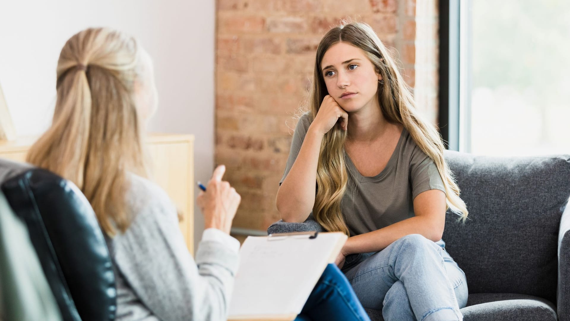 Hohe Nachfrage: Wer auf der Suche nach einem Platz bei einem Psychotherapeuten ist, muss meist viel Geduld mitbringen.