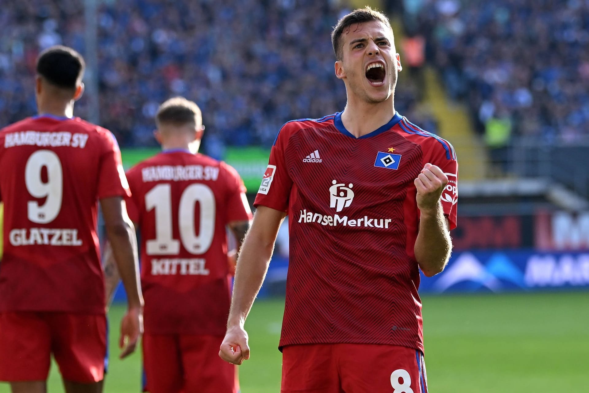 László Bénes: Er traf zur 3:2-Führung für den HSV in Paderborn.