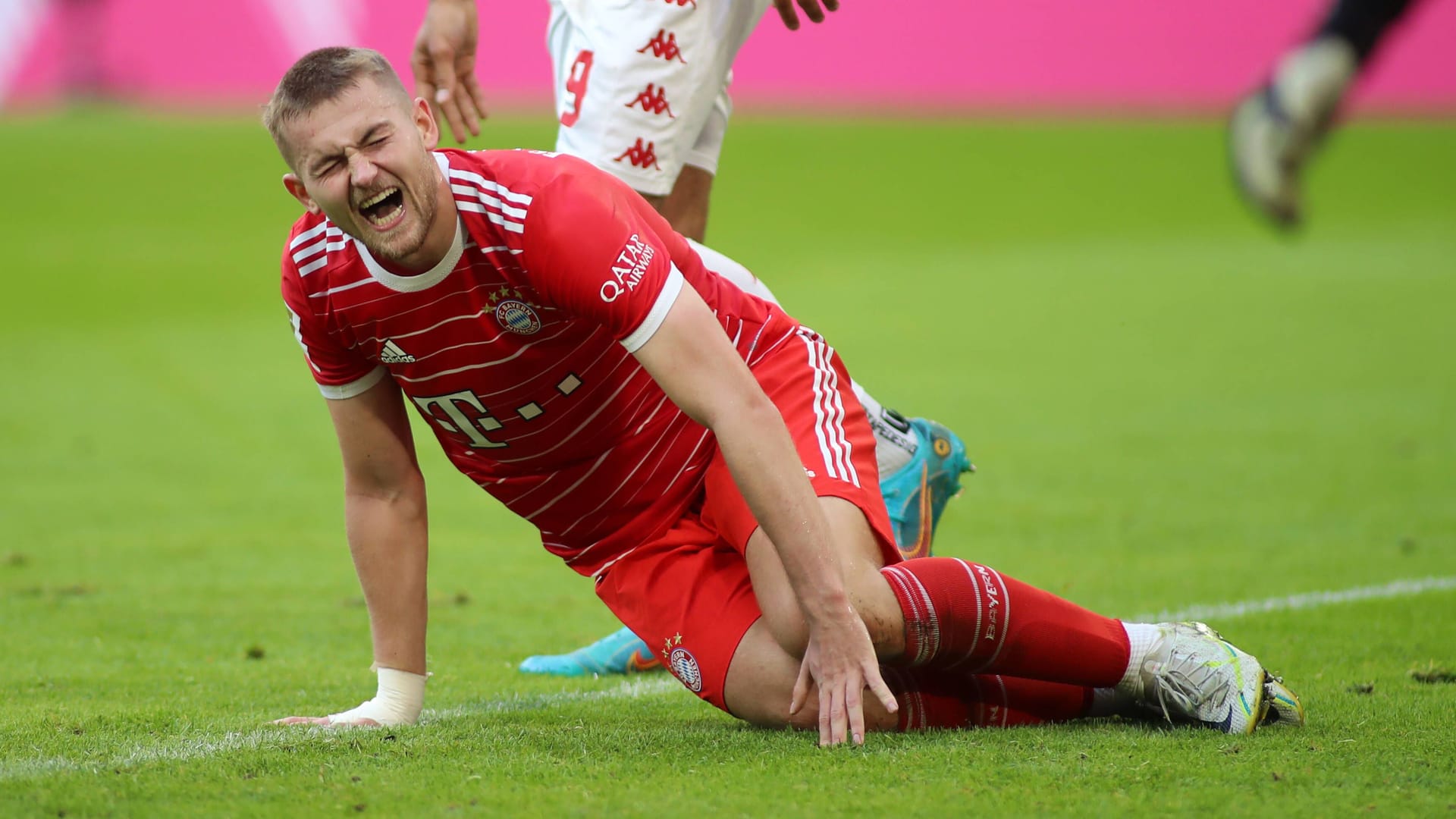 Matthijs de Ligt: Der Niederländer verletzte sich im Spiel gegen Mainz.