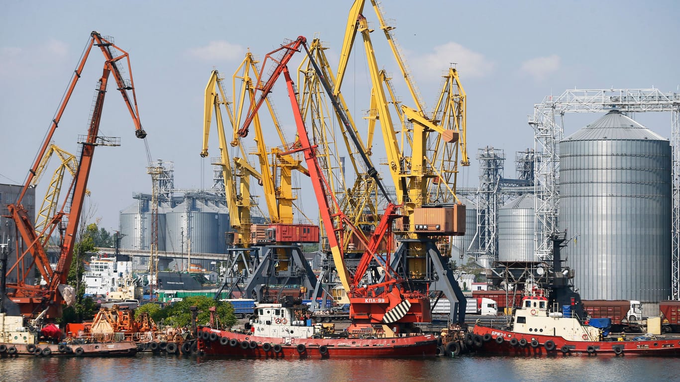 Der Hafen von Odessa (Archivbild): Ukraine braucht Einnahmen aus dem Verkauf von Getreide.