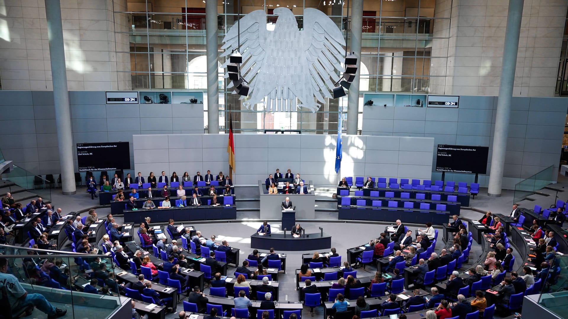 Der Bundestag genehmigt eine Ausnahme von der Schuldenbremse.