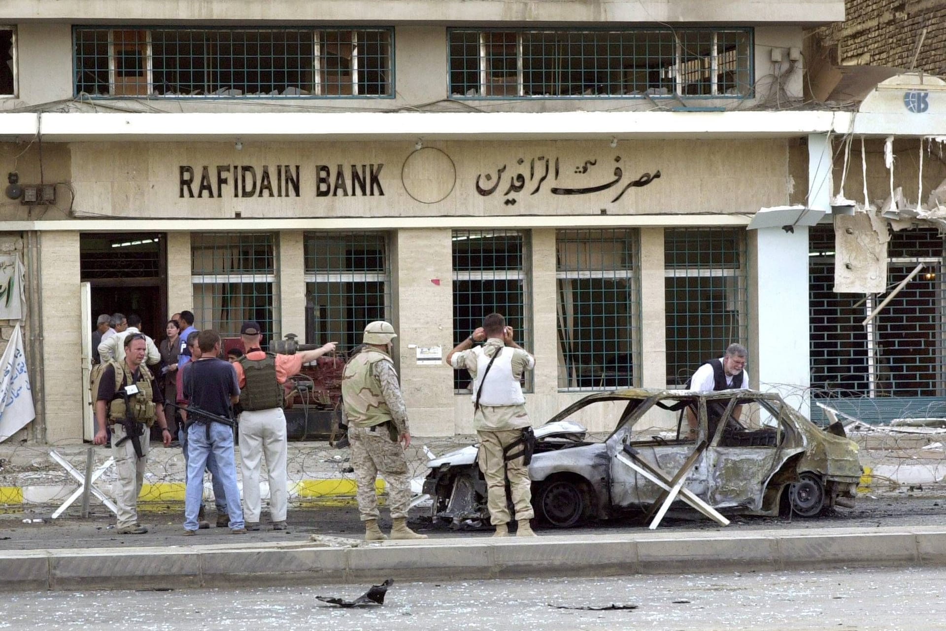 Von einem Konto der staatlichen Rafidain-Bank wurden 2,5 Milliarden Dollar abgehoben und an Unternehmen überwiesen.