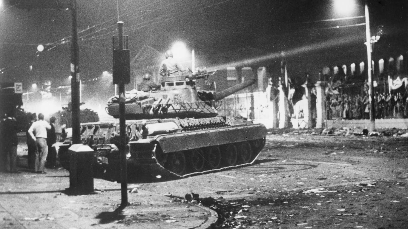 17.11.1973: Als Panzer gegen Studenten auffuhren