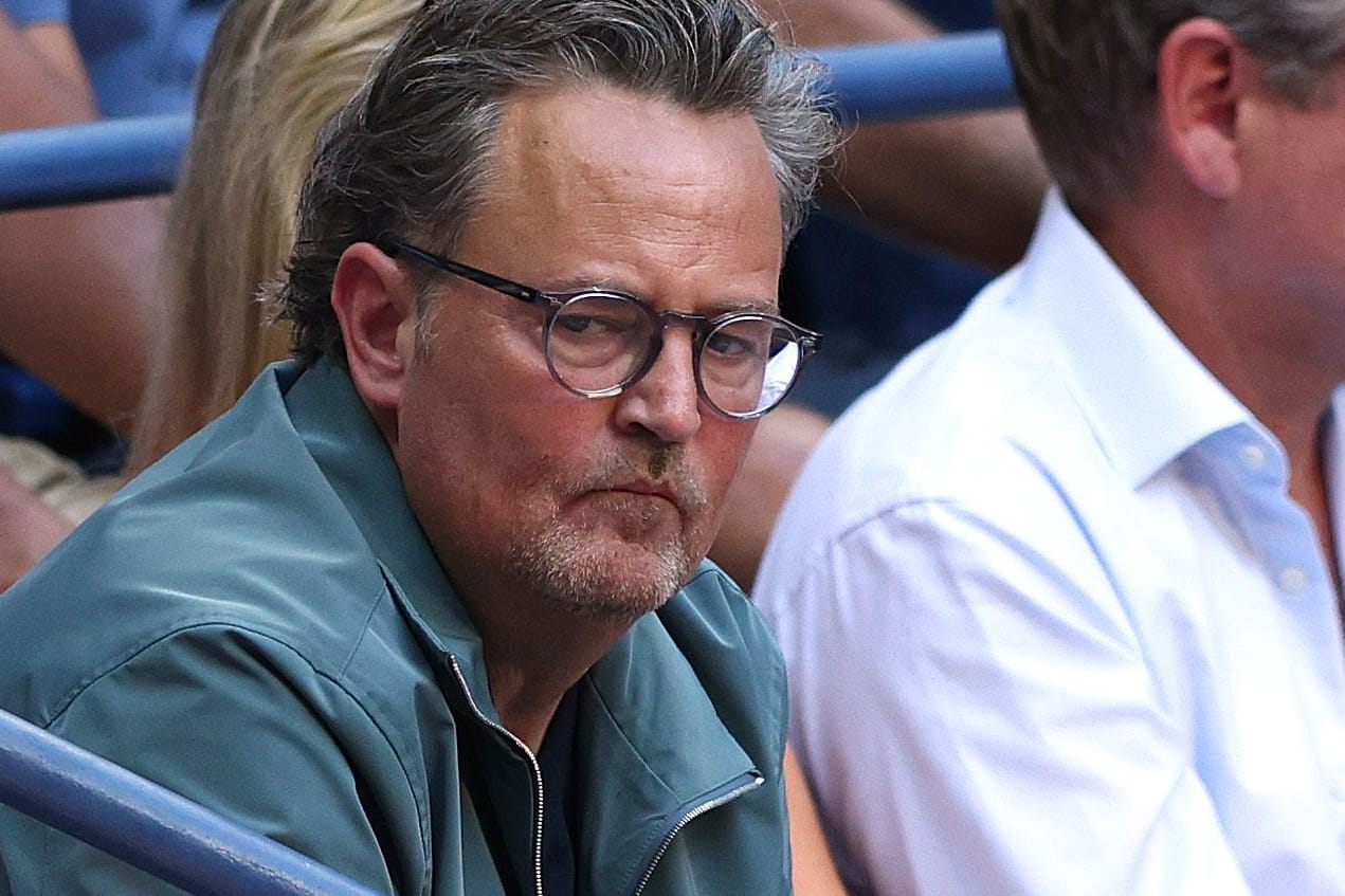 Matthew Perry: In seiner Autobiografie berichtet er von seiner Alkoholsucht.