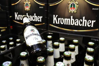 Bier von Krombacher (Symbolbild): Ein Gewinnspiel verspricht einen ganzen Kühlschrank voll.