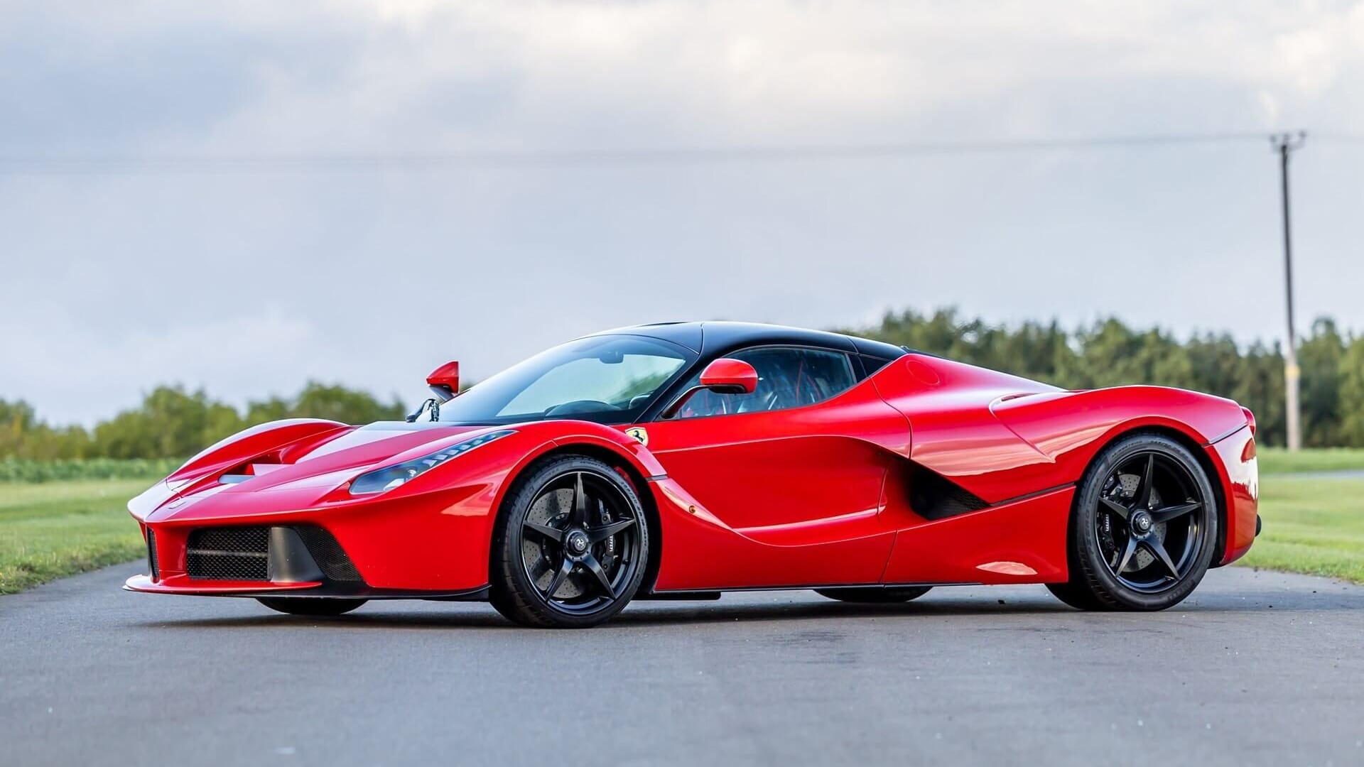 Ferrari LaFerrari (2014, 2,35 Mio. bis 2,95 Mio. Euro)